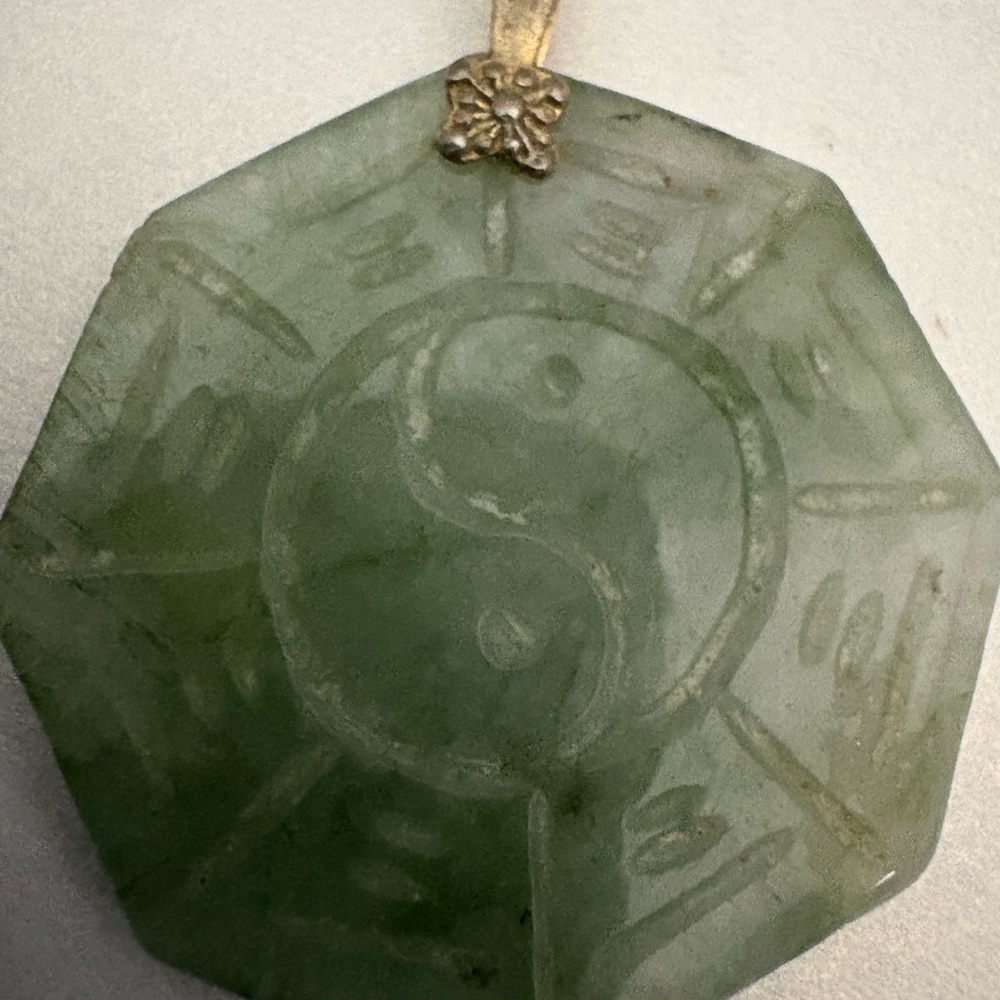 Vintage Large Jade Pendant Hand Carved Bagua Yin Yang 1 1/2in X 1 1/2 - Picture 4 of 7
